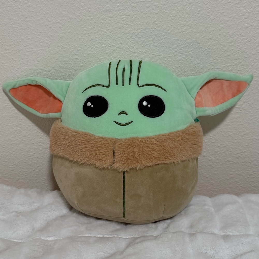 Grogu squishmallow